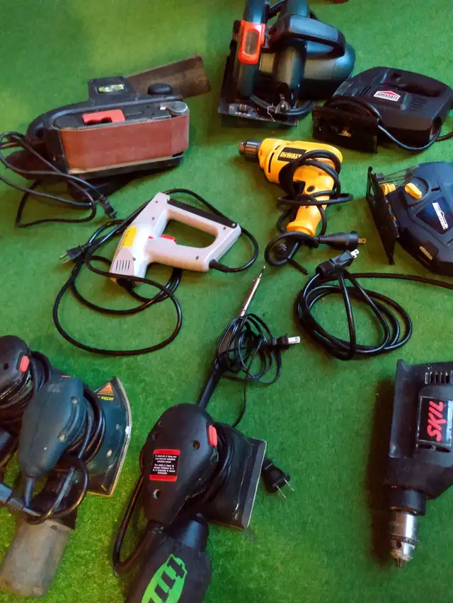 Assorted power tools62864365441666121
