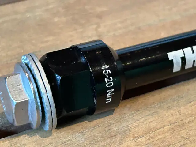 Thule Syntace X-12 Axle Adapter – Model 20100765 in Frames & Parts in Markham / York Region - Image 5