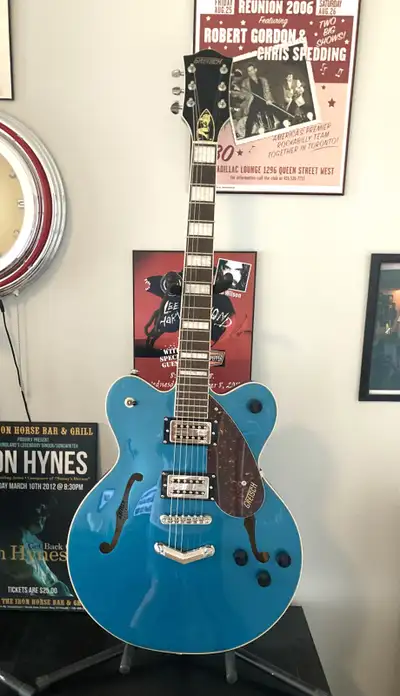 Gretsch G2622 Streamliner electric guitar in rare colour, View more