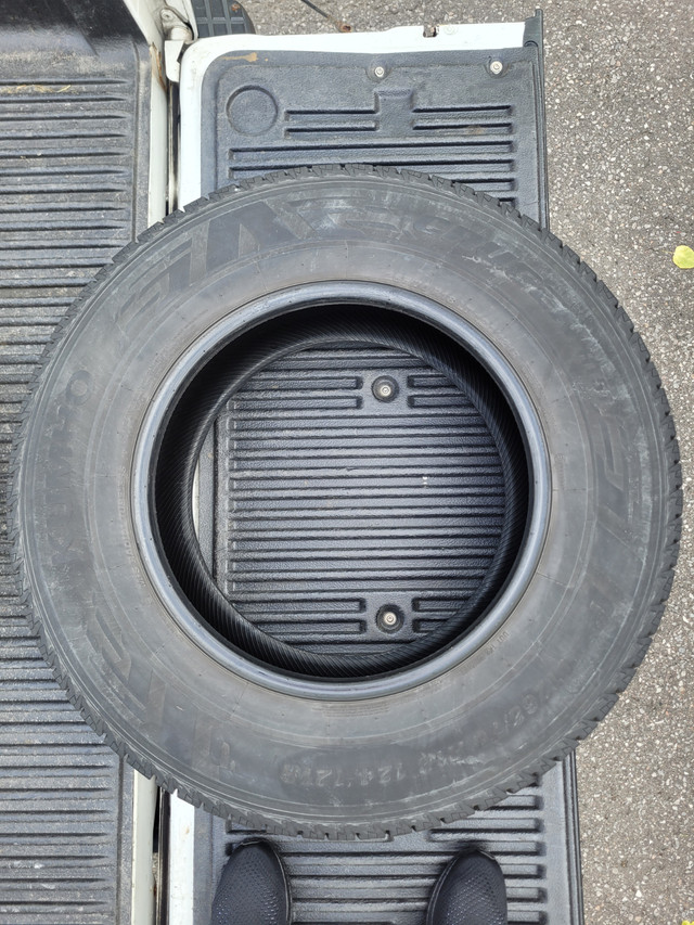 Kumho Tires,  2 used kumho tires, size 265 70r18 in Tires & Rims in Oshawa / Durham Region - Image 4