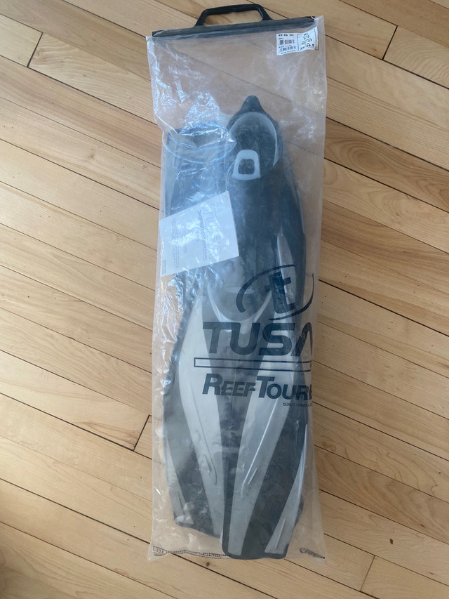 Tusa scuba split dive fins - FF-19  in Water Sports in City of Halifax