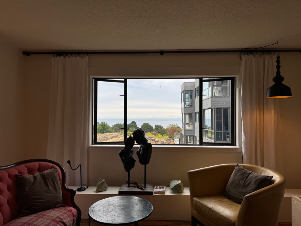 Oceanview 2Bed 1Bath Fairview Condo for Rent $2650month, Nov 1 2