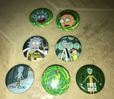 Price if for the lot of all 7....or $2 for choice...pickup Niagara Falls