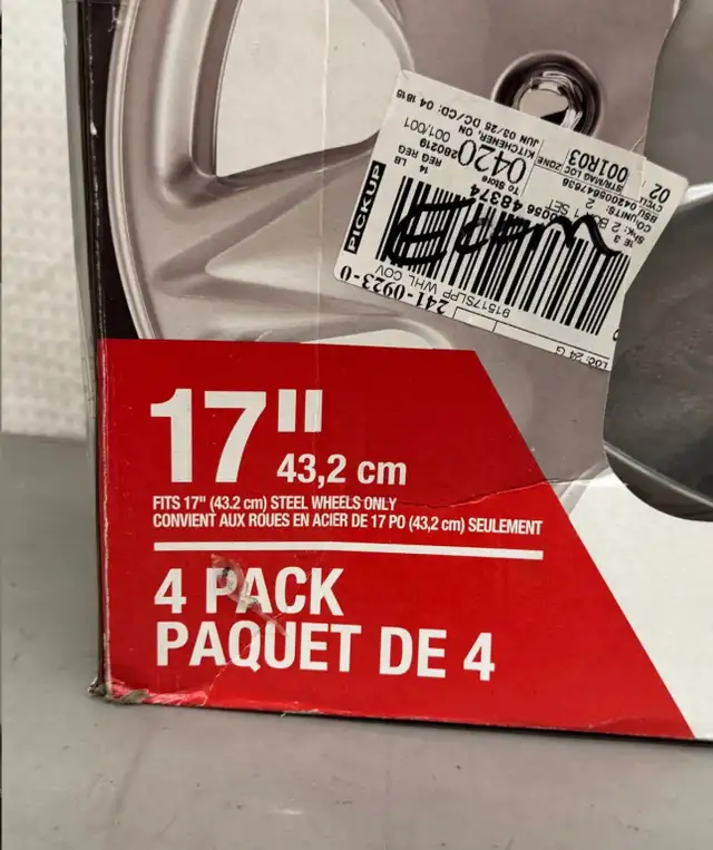 AutoTrends 17” Wheel Cover/Hub Cap in Other in Hamilton - Image 9