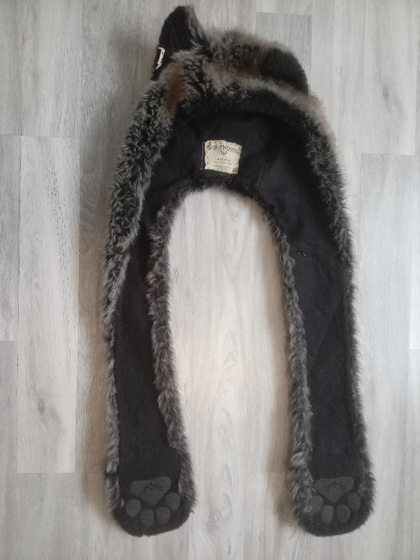 Spirithoods Grey Wolf Hood / Hat dans Femmes - Hauts et vêtements d'extérieur  à Ville d’Edmonton - Image 3