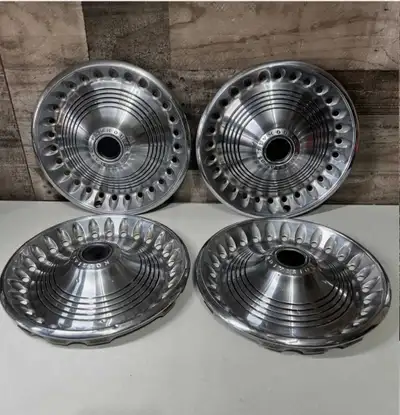 Set of 4 vintage hub caps will fit the following classic cars Plymouth Road Runner (1973- 1974) Plym...