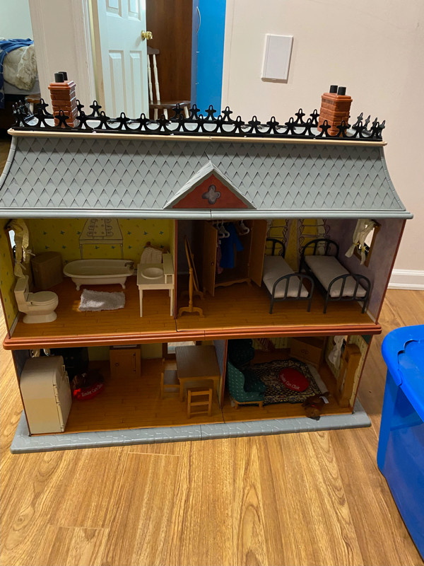 Madeline doll house clearance