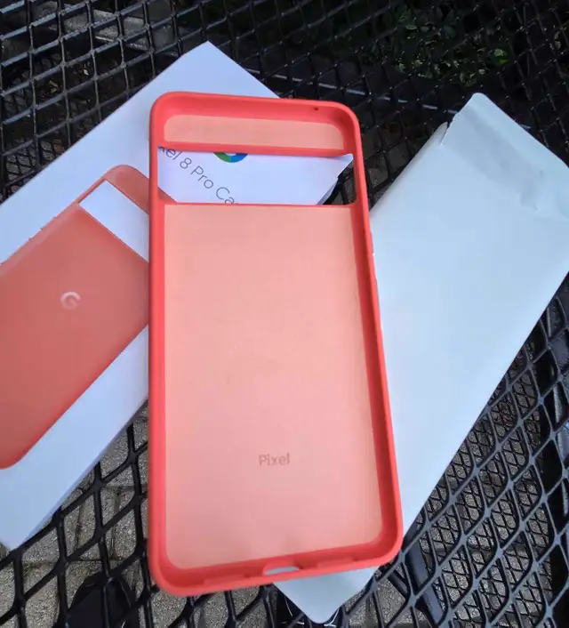 Cell phone accessories: Google Pixel 8 Pro Case New in box. $10. in Cell Phone Accessories in Oakville / Halton Region - Image 3