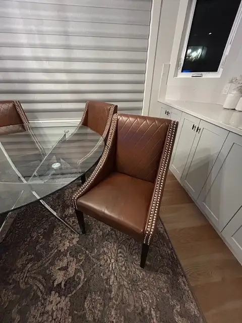 Table and Chairs62863734452993121