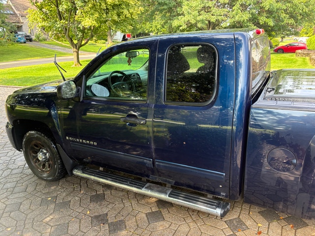Chevrolet Silverado LS 2009 — photo 4