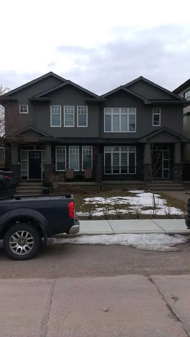 Siding, Soffit, Fascia, Eavestrough Installation. in Fence, Deck, Railing & Siding in Calgary - Image 3