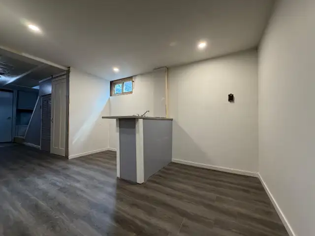 FOR SALE in Houses for Sale in London - Image 30
