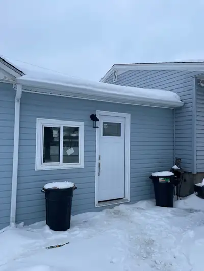 Beautifully newly renovated one bedroom apartment in country setting. Peaceful, quiet and relaxing p...