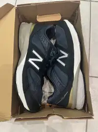 New balance 990v5 shoes 4E authentic!!
