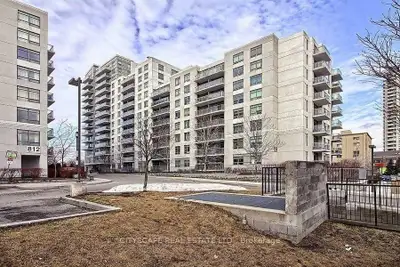 Perfect One Bedroom Condo In A boutique Building! Upgraded Granite Counter And Stainless Steel Appli...