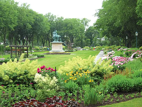 UNIQUE devant les Plaines d'Abraham in Long Term Rentals in Québec City - Image 10