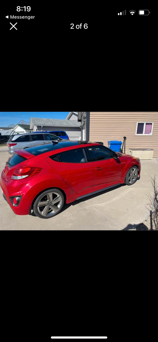 2013 Hyundai veloster in Cars & Trucks in Calgary - Image 2