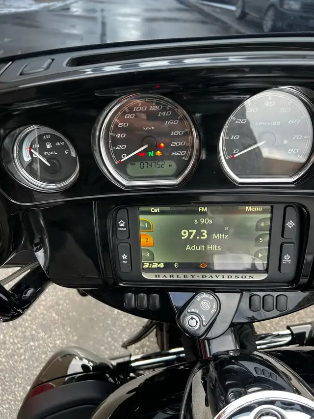 2018 Harley-Davidson Streetglide $18,000 Fiancing Available in Touring in Markham / York Region - Image 7