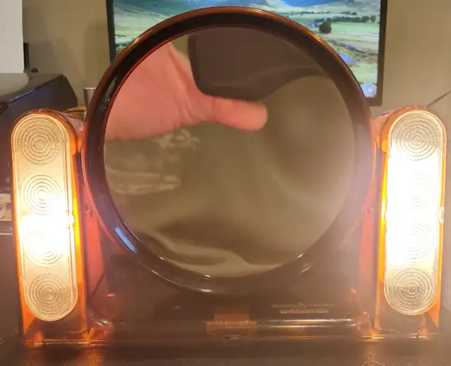 Vintage 1978 GE The Looking Glass Lighted Vanity Mirror in Toys & Games in Oakville / Halton Region - Image 3