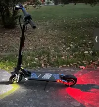 Apollo Light Scooter 