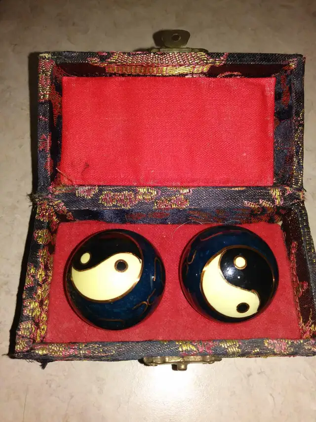 Chinese Health Exercise Stress Relief BAODING Balls Yin Yang in Health & Special Needs in City of Toronto - Image 3
