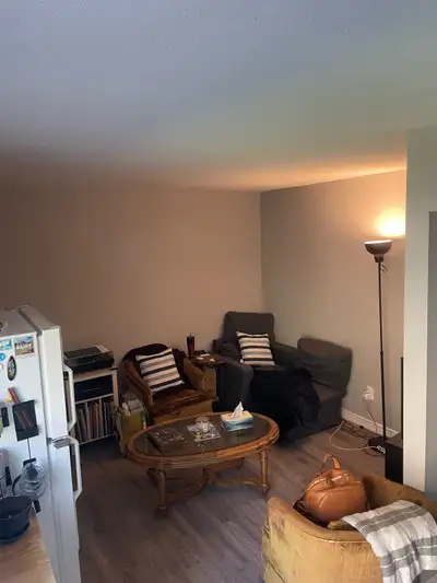 Nice walkout basement apartment on 1/2 acre backyard with separate entrance.