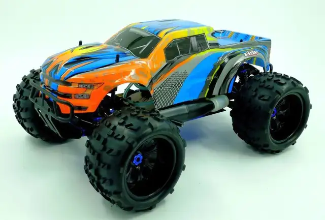New RC  Truck Nitro Gas 4.25cc 4WD 1 /8 Scale  Savagery PRO in Hobbies & Crafts in Québec City - Image 4