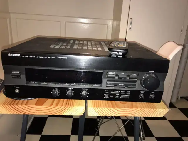 Yamaha RX-V293/5.1 Channel/Pro-Logic/190 Watt/ Natural Sound in Stereo Systems & Home Theatre in Markham / York Region - Image 2