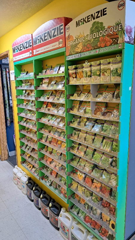 50% Blowout Sale! Indoor/Outdoor Garden Supplies. in Plants, Fertilizer & Soil in Lethbridge - Image 3