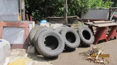 3 ARE TOYO AND 2 ARE NITTO