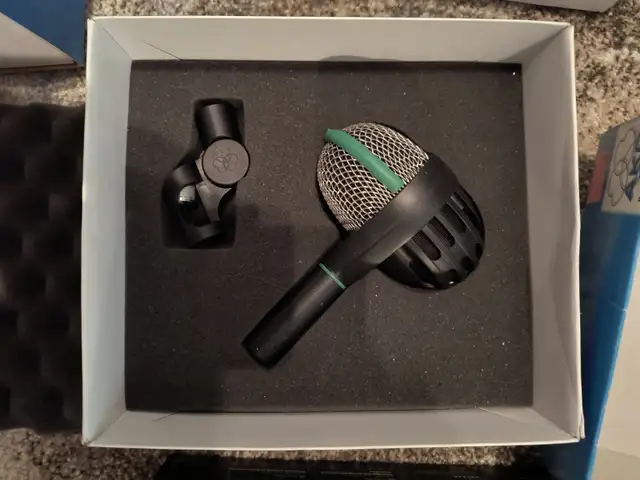 Microphones in Pro Audio & Recording Equipment in City of Toronto - Image 4