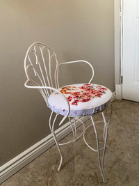 vintage vanity chair