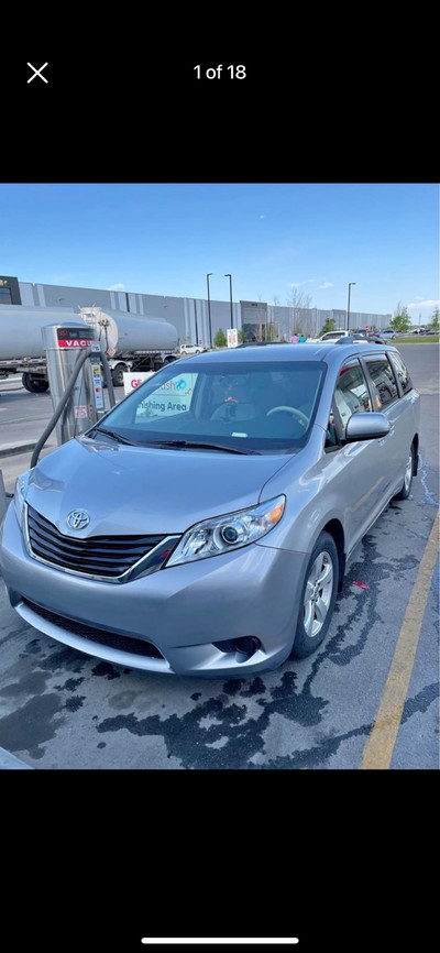TOYOTA SIENNA 2014 (URGENT) Moving Out.