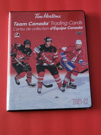 UD Tim Hortons 2021-22 Team Canada POE, Canvas, Trio, Médaille
