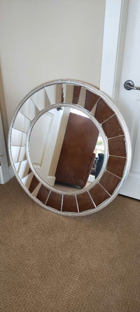 Decorative wall mirror 40" round