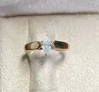 Bague en 14k or et diamant/ 14k gold and diamond ring