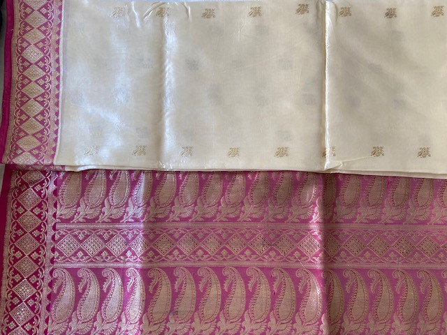 Silk bridal saree complete with stitched fall and side seam read in Wedding in Oakville / Halton Region - Image 2