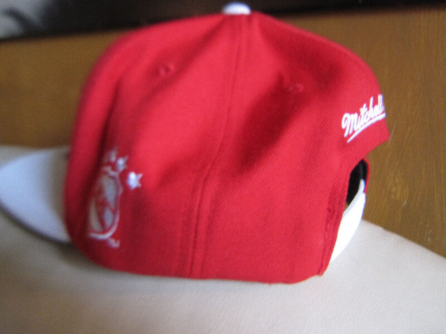 Detroit Red Wings Hockey Team Cap Hat Mitchell and  Ness New in Other in City of Toronto - Image 2