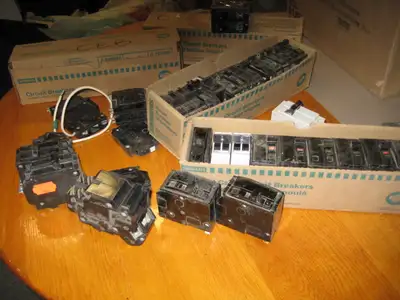 200A fuses (2) These breakers are available only: Siemens: 6 X 15 Amp single pole...all new Square D...