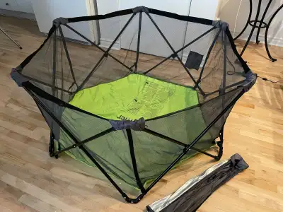 Parc pliable pour bébé Pop ‘n Play de Summer Infant, View more