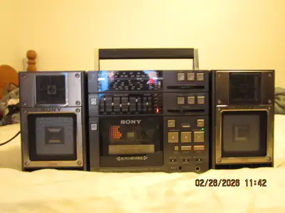 sony cfs-9900 boombox portable stereo, View more