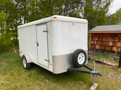 Selling a 2009 6x12ft Pace American Cargo Trailer in excellent condition. Has lockable side door, ro...