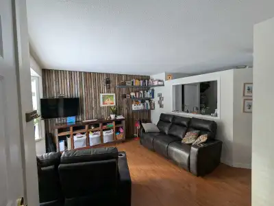 $2,100 + utilities 3 bedrooms, 1 bathroom house. Located in Telkwa, Woodland subdivision. Large fenc...