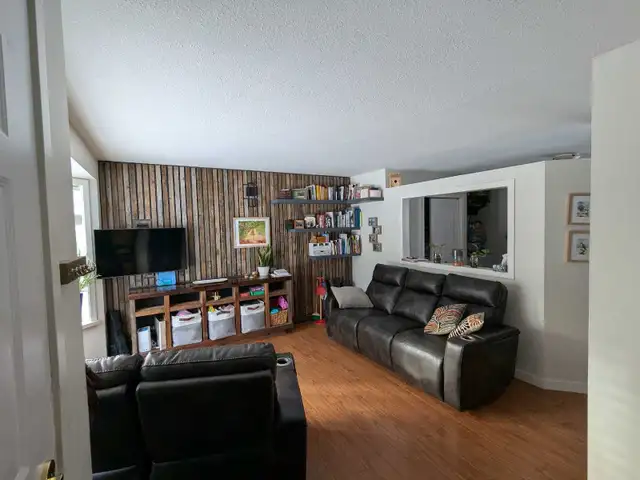 3 beds 1 bath House for rent  in Long Term Rentals in Smithers - Image 2
