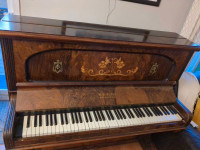 Antique piano SS Eades