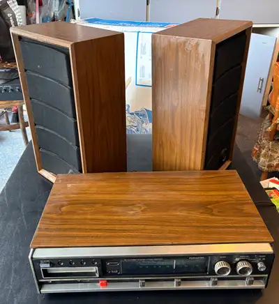 Vintage 1970s Soundesign 8-track AM/FM Stereo Receiver, View more