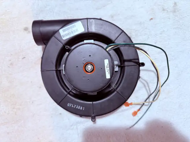 Fasco 7021-10928 Furnace Draft Inducer Motor. in Heating, Cooling & Air in Markham / York Region - Image 3