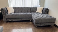 tufted sectional sofa City of Toronto Toronto (GTA) Preview