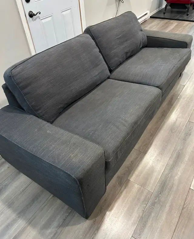 Grey Fabric Couch in Couches & Futons in Kingston - Image 2