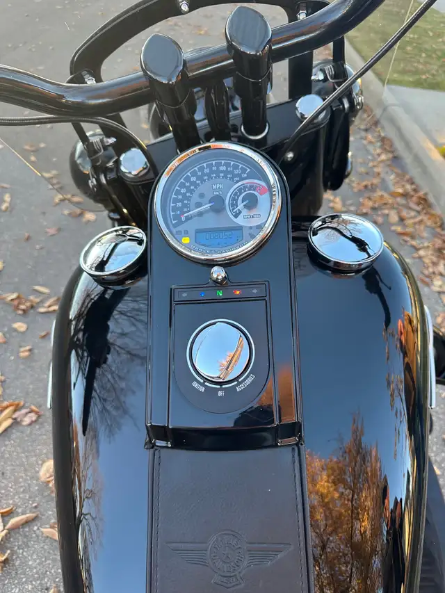 2017 Harley Davidson Fat Boy S in Sport Touring in Edmonton - Image 7